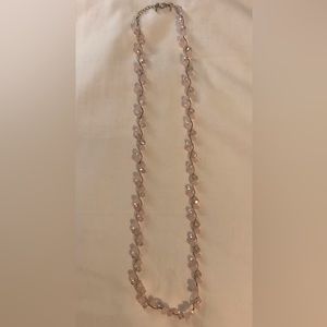 Necklace in pink gem stones